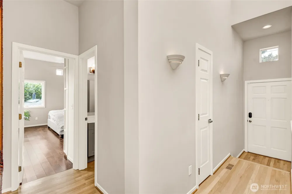 3406 37th Avenue W Seattle, WA 98199