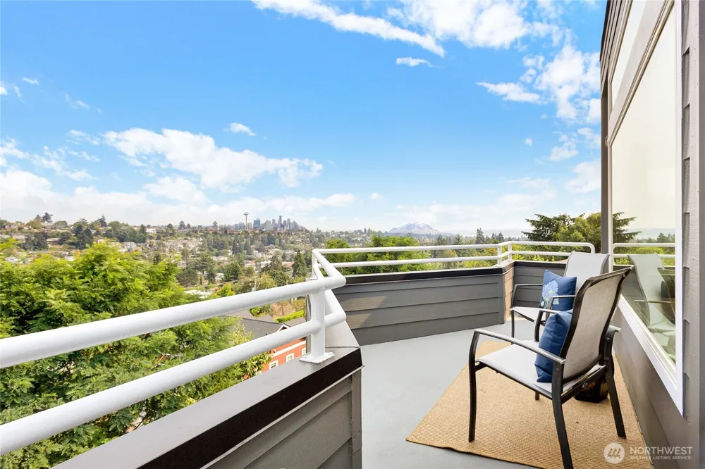 3406 37th Avenue W Seattle, WA 98199