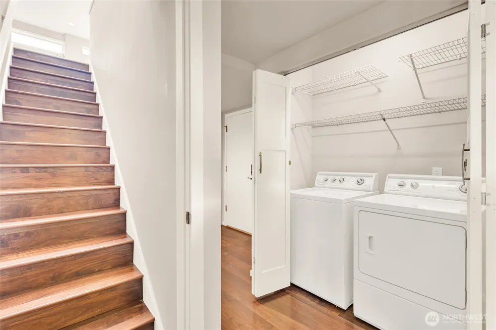 3406 37th Avenue W Seattle, WA 98199
