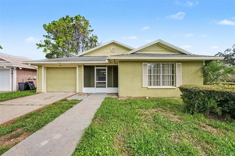 888 FRANKLIN CIRCLE Palm Harbor, FL 34683