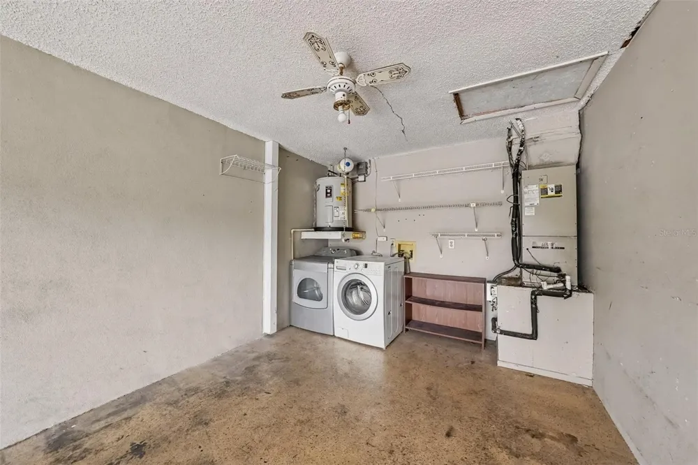 888 FRANKLIN CIRCLE Palm Harbor, FL 34683