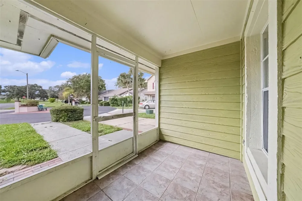 888 FRANKLIN CIRCLE Palm Harbor, FL 34683