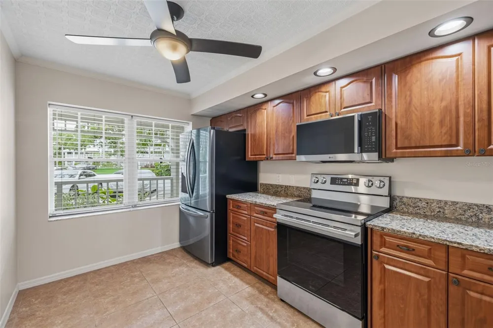2533 DOLLY BAY DRIVE #105 Palm Harbor, FL 34684