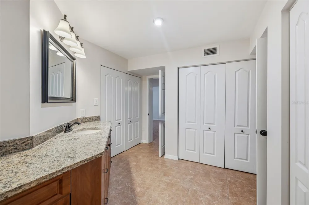2533 DOLLY BAY DRIVE #105 Palm Harbor, FL 34684