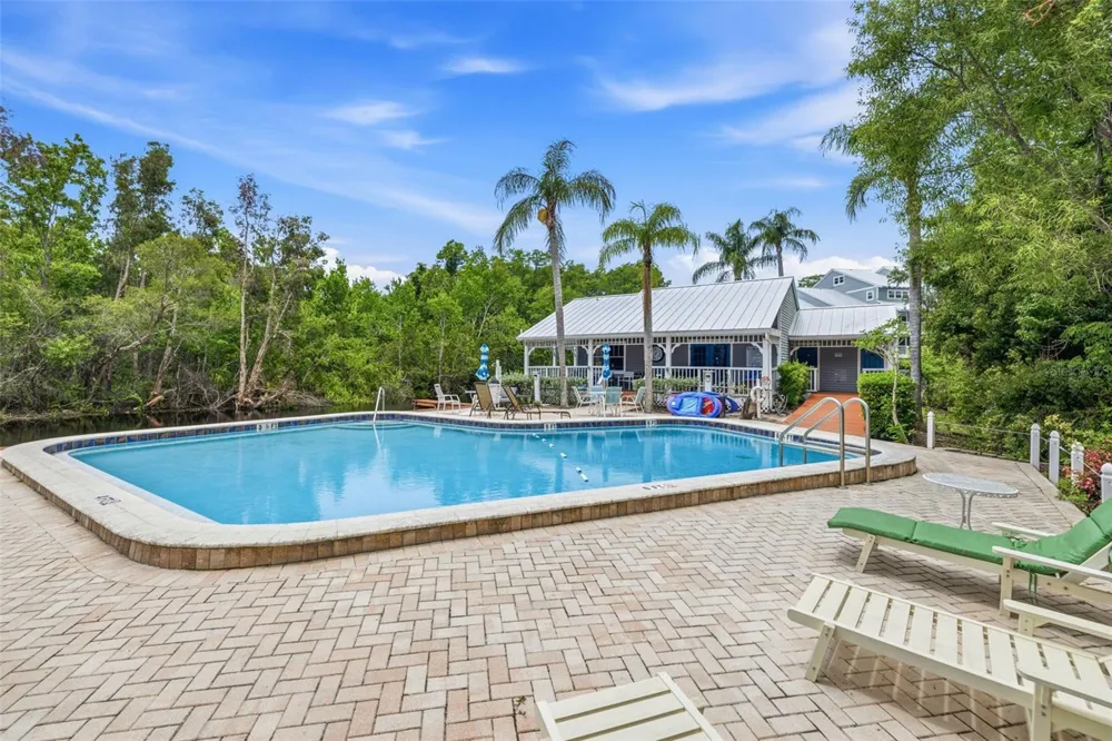 2533 DOLLY BAY DRIVE #105 Palm Harbor, FL 34684