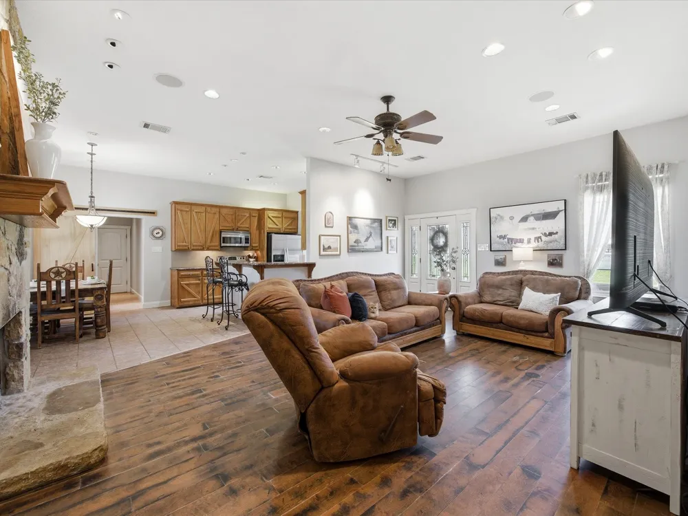 426 County Road 3435 Paradise, TX 76073