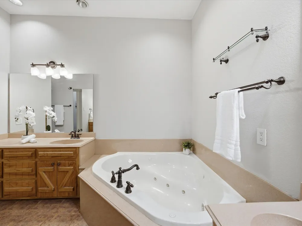 426 County Road 3435 Paradise, TX 76073