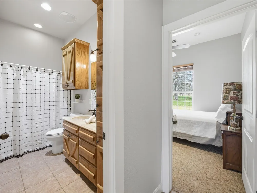 426 County Road 3435 Paradise, TX 76073