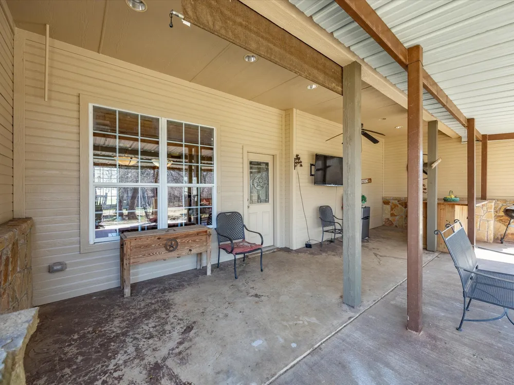 426 County Road 3435 Paradise, TX 76073