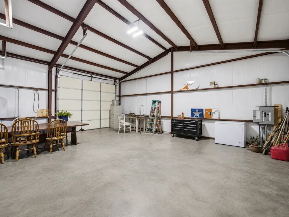 426 County Road 3435 Paradise, TX 76073