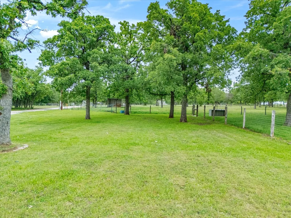 426 County Road 3435 Paradise, TX 76073