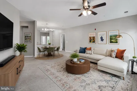 24546 BYRNE MEADOW SQUARE