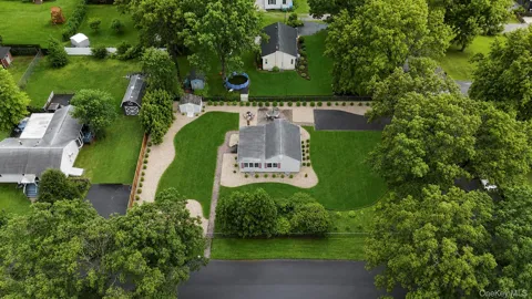 2 Fox Lane