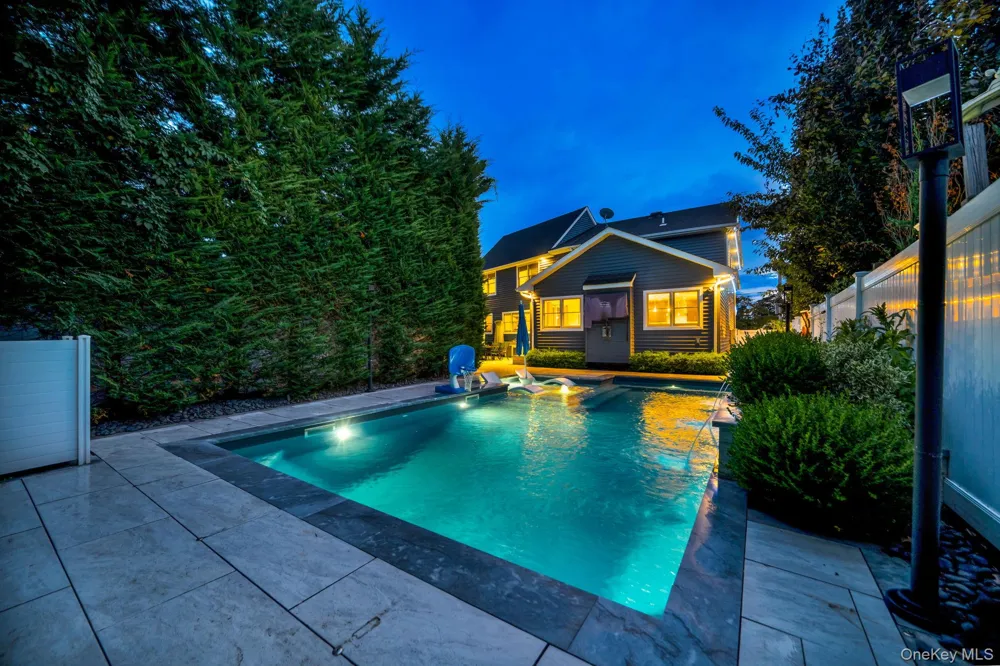 1125 Little Whaleneck Road Merrick, NY 11566