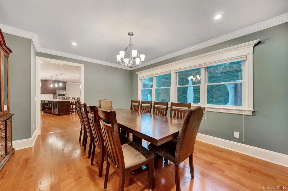 1125 Little Whaleneck Road Merrick, NY 11566
