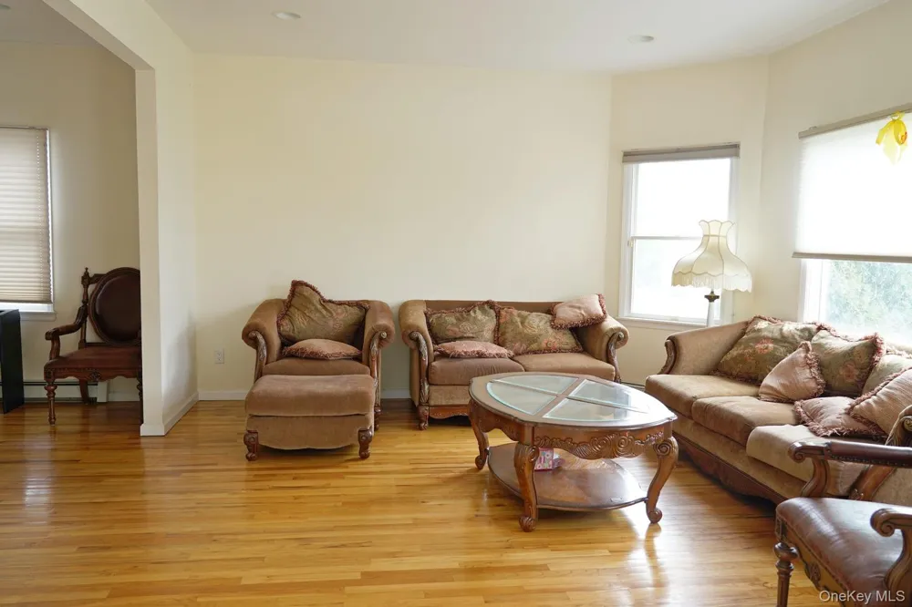111 Fulton Avenue Garden City Park, NY 11040