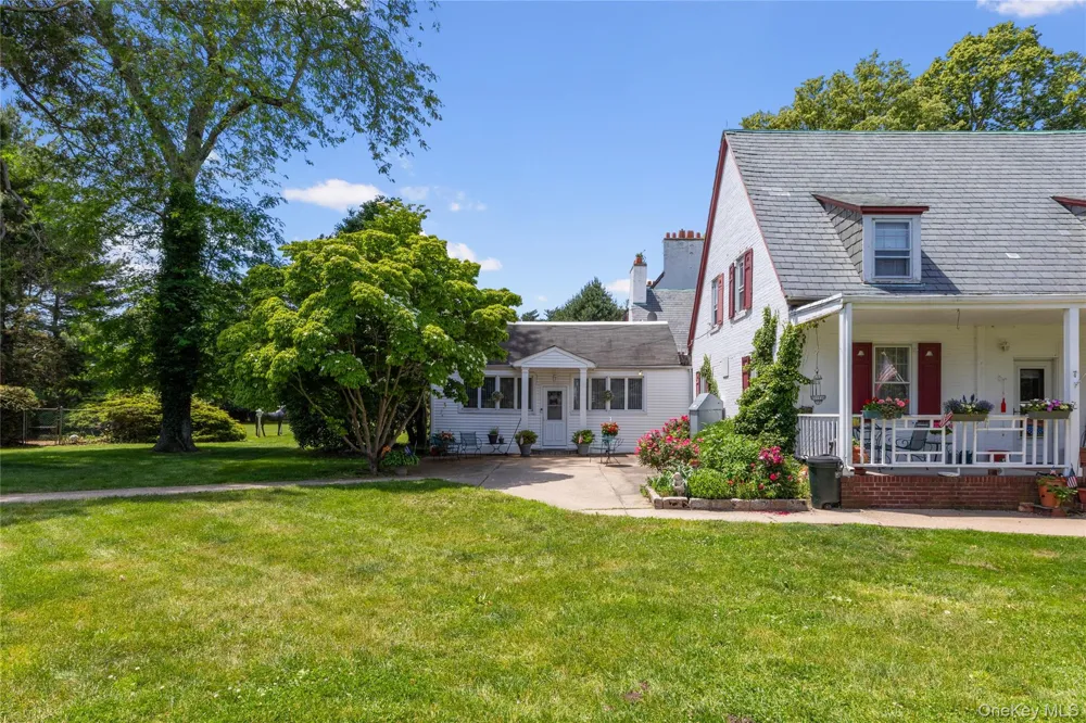 97 A Pound Hollow Road Old Brookville, NY 11545