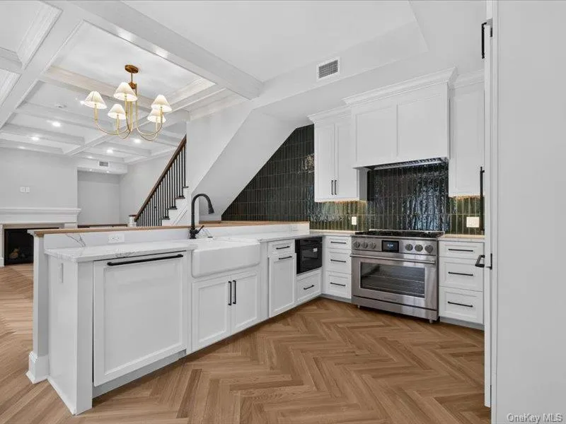 122 Regent Street #5 Call Listing Agent, NY 12866