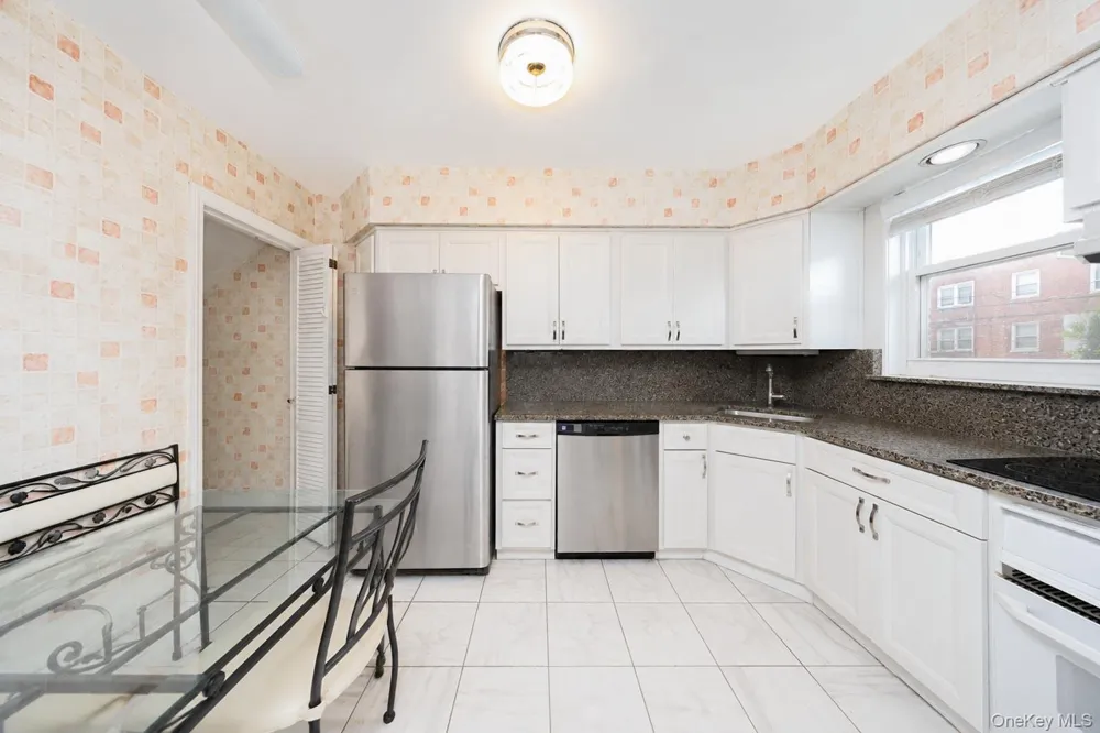 63-16 76th Street Middle Village, NY 11379