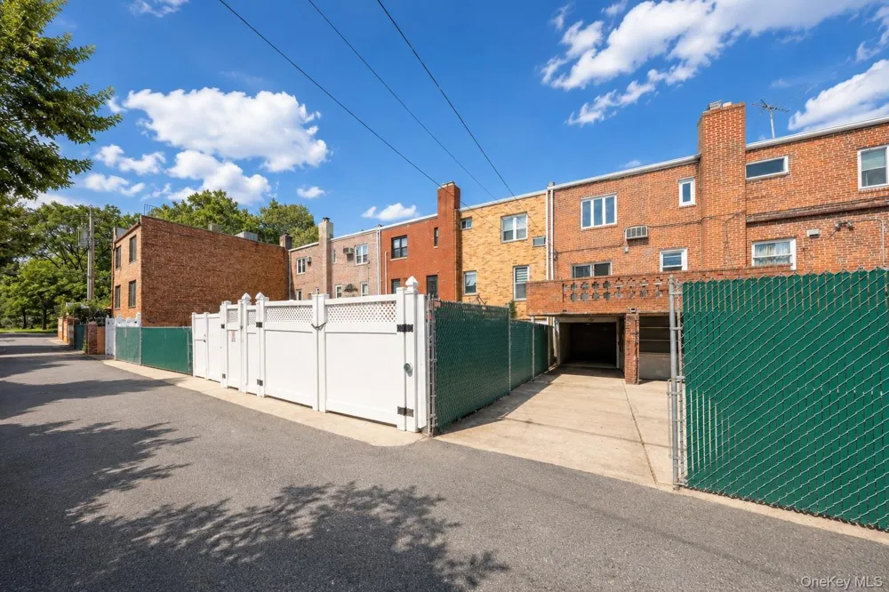 63-16 76th Street Middle Village, NY 11379