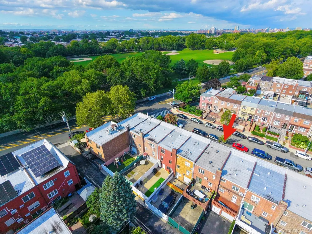 63-16 76th Street Middle Village, NY 11379