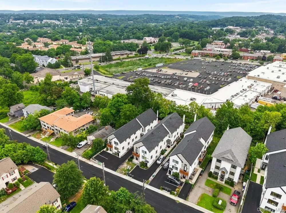 27 Ewing Avenue #201 Spring Valley, NY 10977