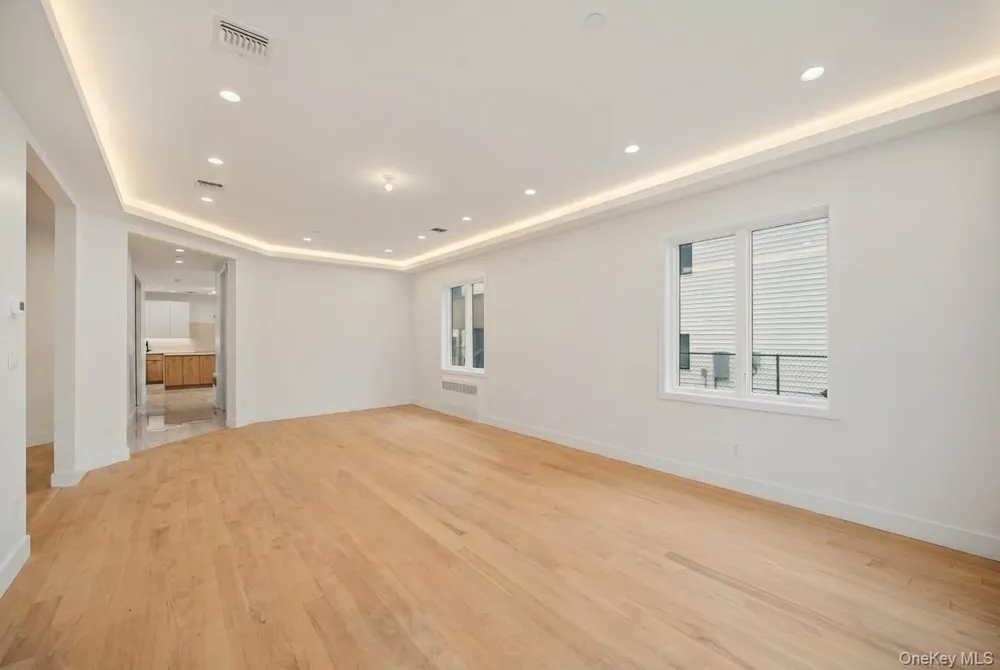 27 Ewing Avenue #201 Spring Valley, NY 10977
