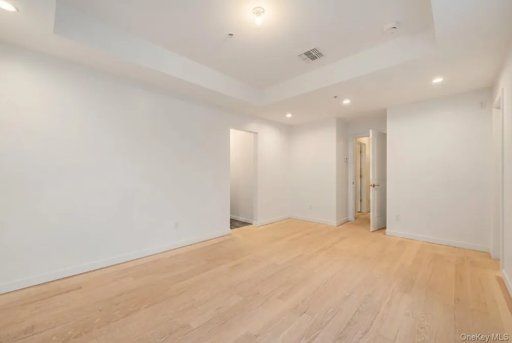 27 Ewing Avenue #201 Spring Valley, NY 10977