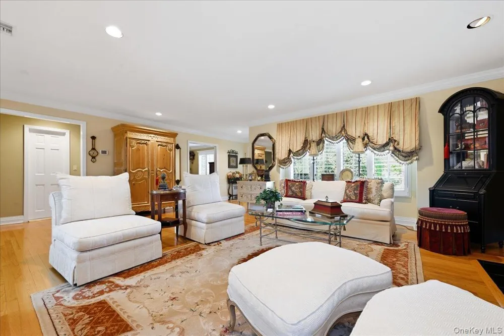 130 Fairview Road Massapequa, NY 11758