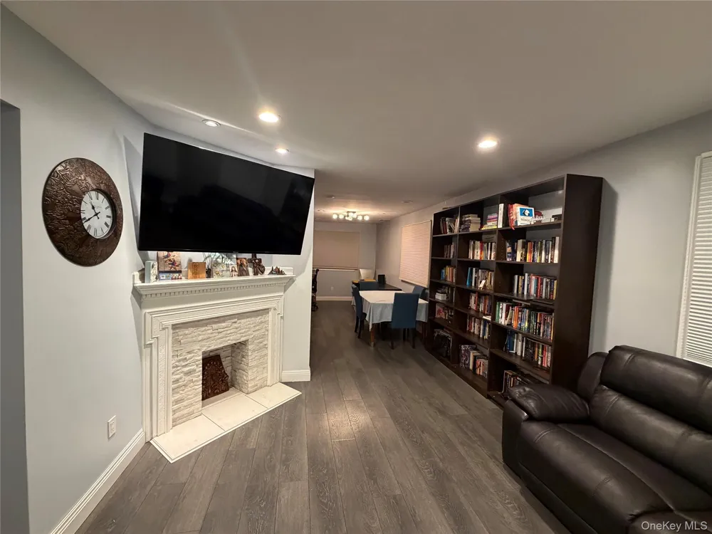 29 Archer Street Freeport, NY 11520