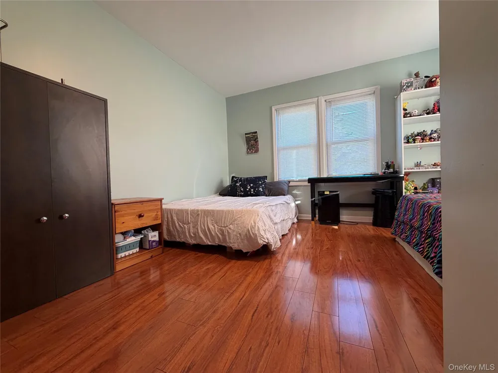 29 Archer Street Freeport, NY 11520