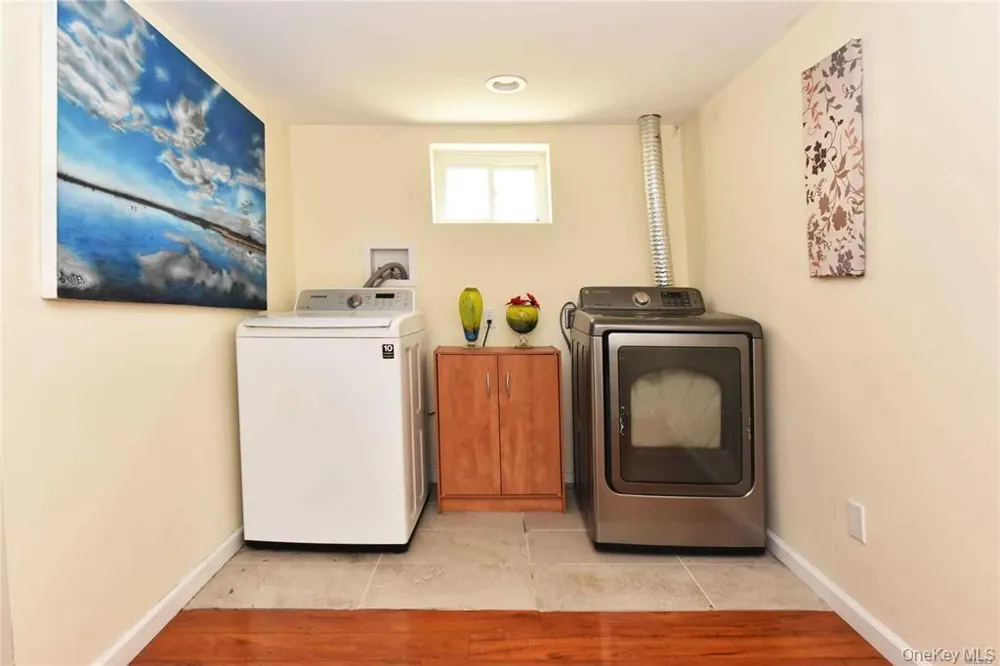 29 Archer Street Freeport, NY 11520