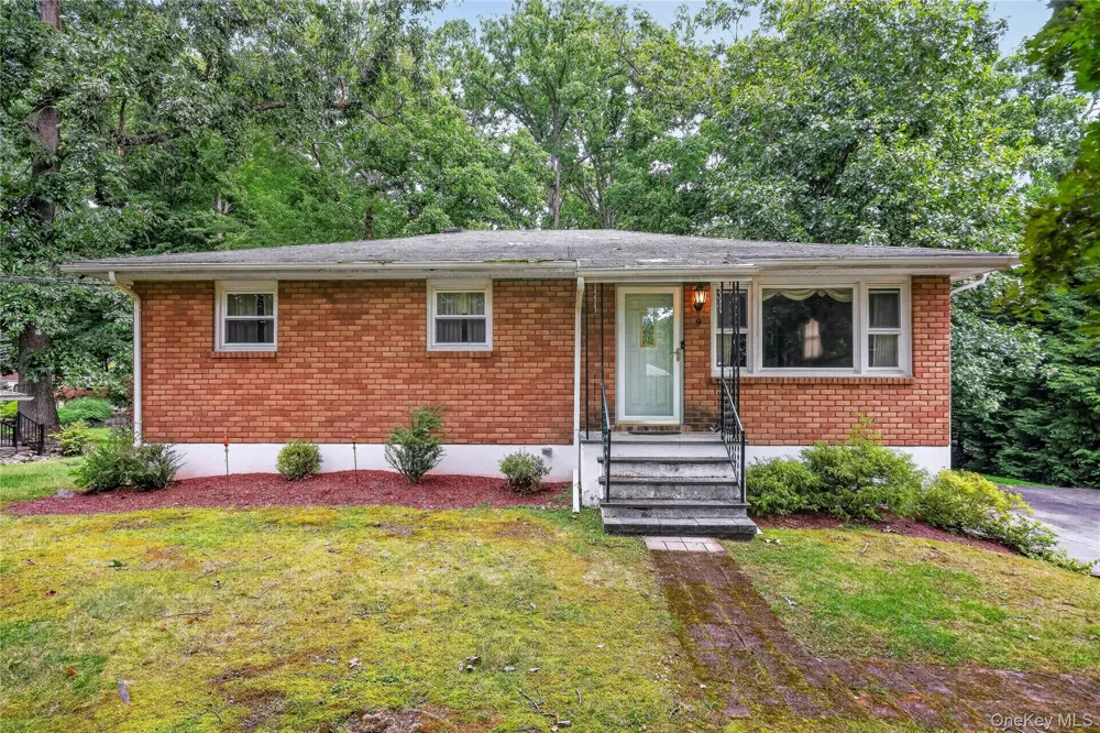 9 Archery Road Newburgh, NY 12550