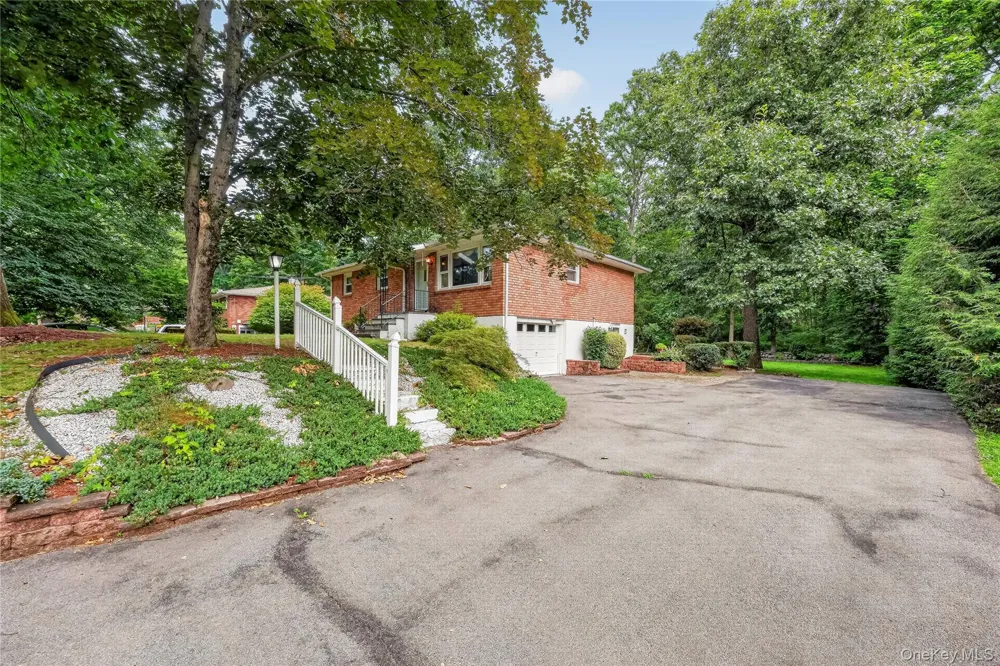9 Archery Road Newburgh, NY 12550