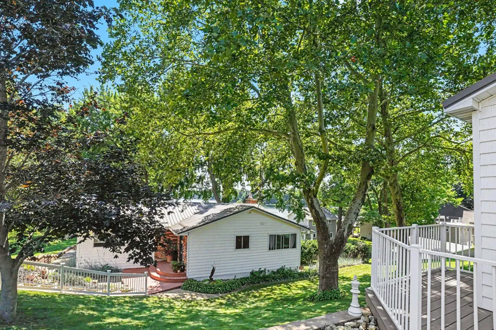 58875 Hill Lawrence, MI 49064