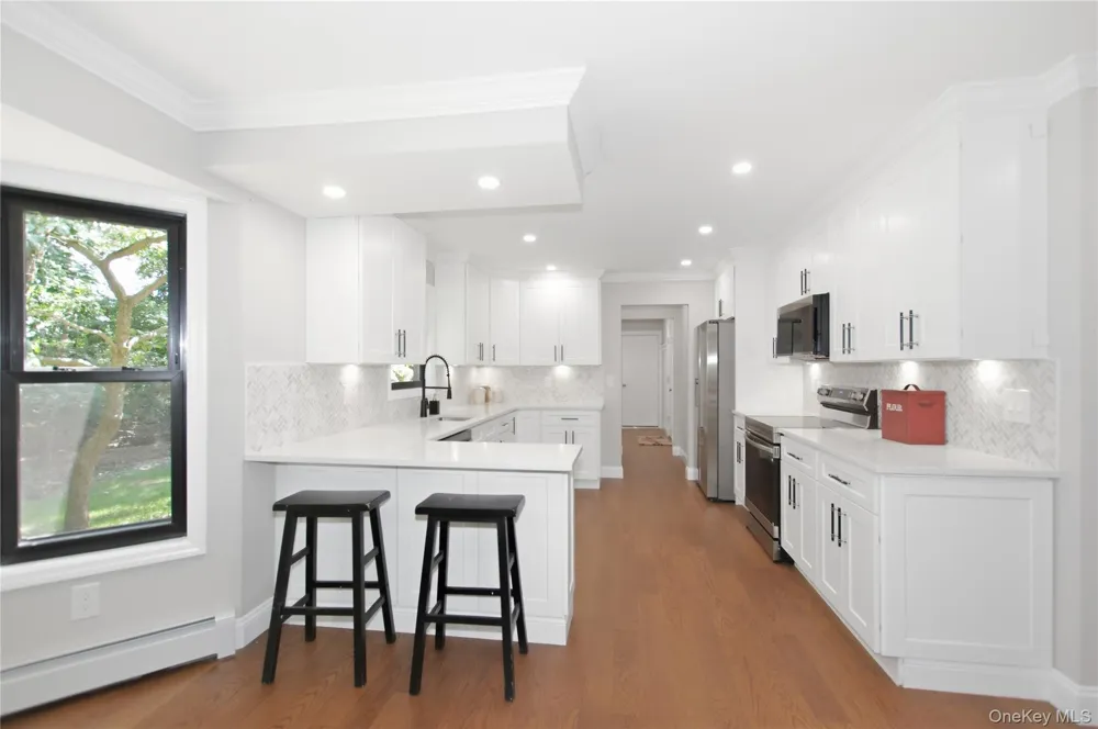 77 Westchester Drive Rocky Point, NY 11778