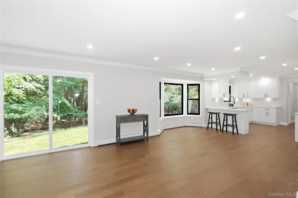 77 Westchester Drive Rocky Point, NY 11778