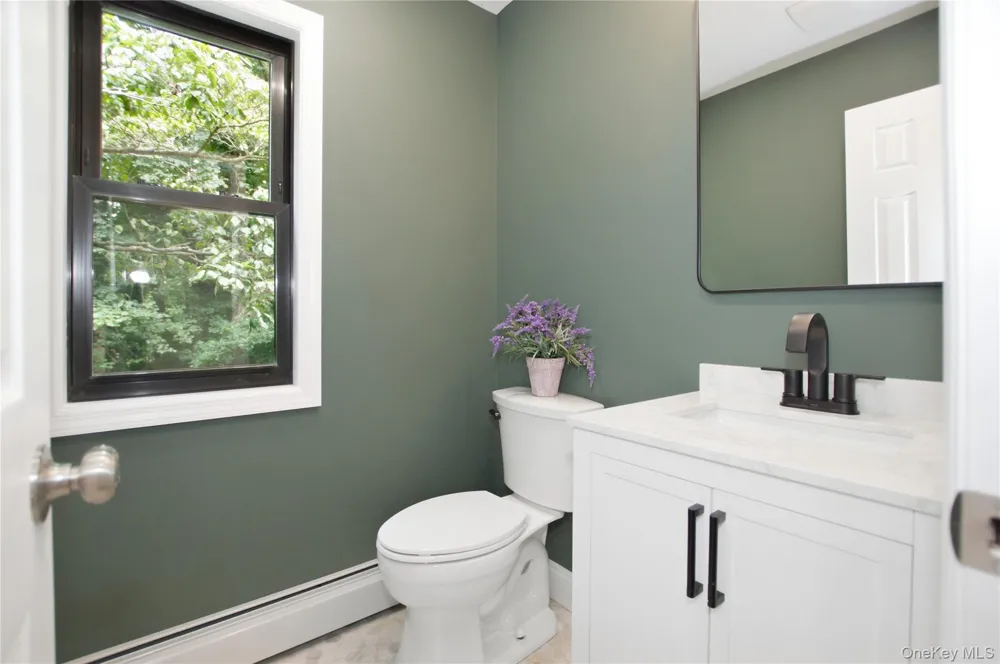 77 Westchester Drive Rocky Point, NY 11778