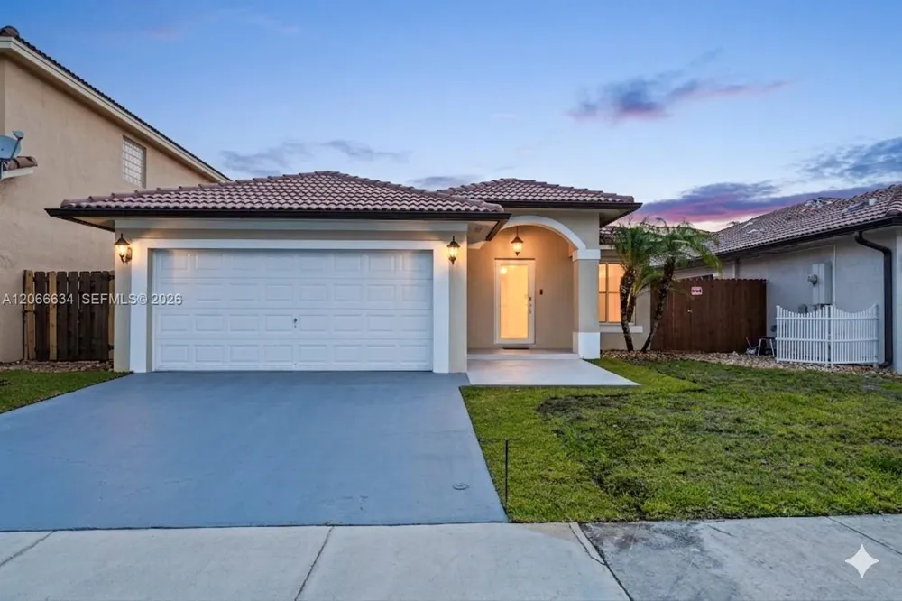 21505 SW 89th Path Cutler Bay, FL 33189