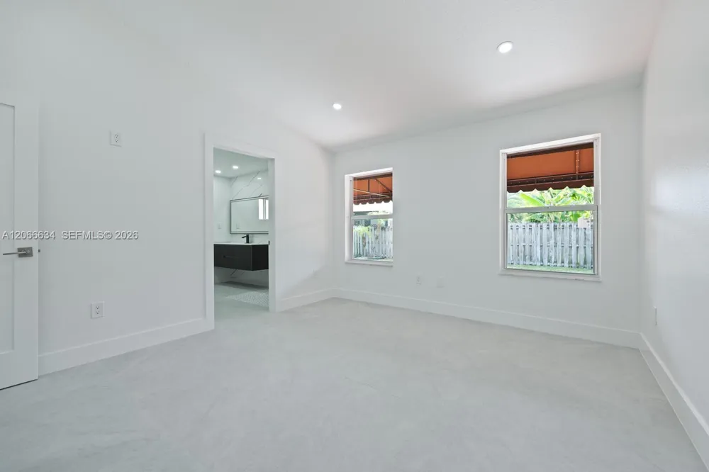 21505 SW 89th Path Cutler Bay, FL 33189