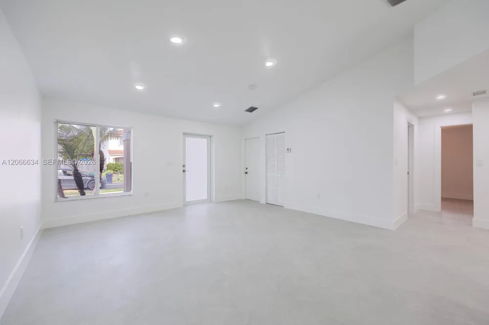 21505 SW 89th Path Cutler Bay, FL 33189