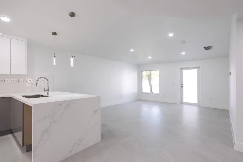 21505 SW 89th Path Cutler Bay, FL 33189