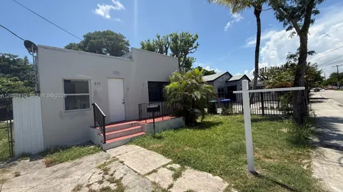 836 NW 29th Ter
