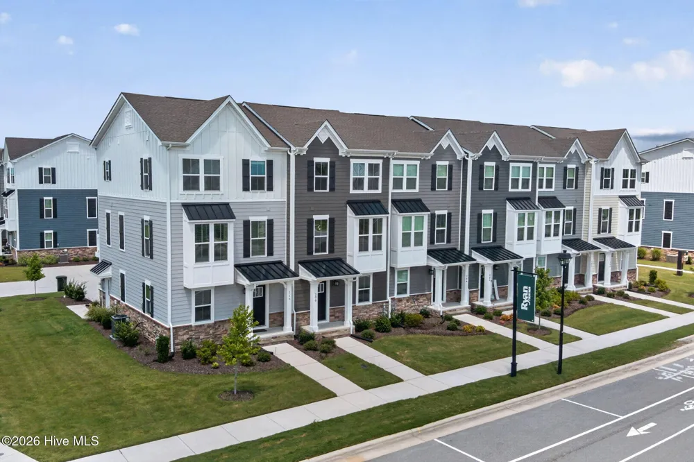 208 Fost Boulevard Moyock, NC 27958
