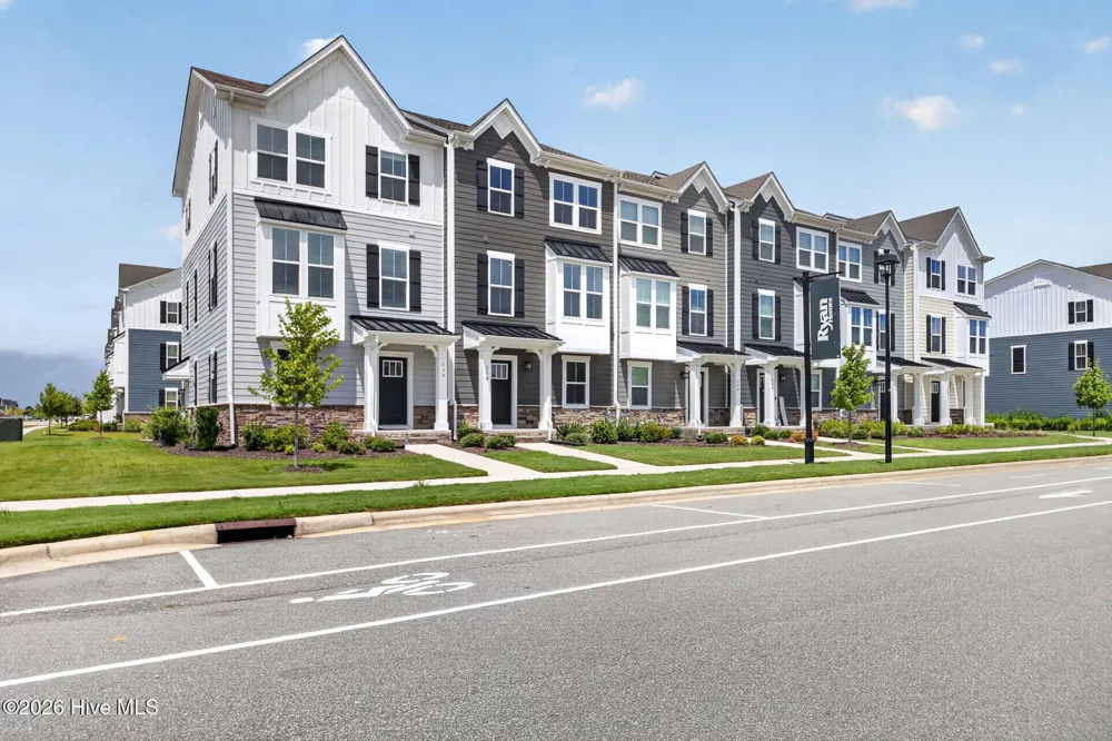 208 Fost Boulevard Moyock, NC 27958