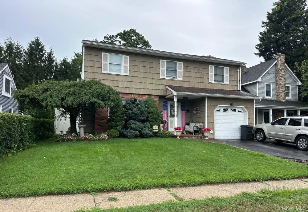 60A Maplewood Road Huntington Station, NY 11746