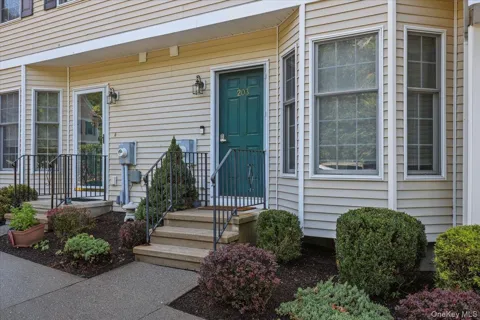 203 Alexandra Court
