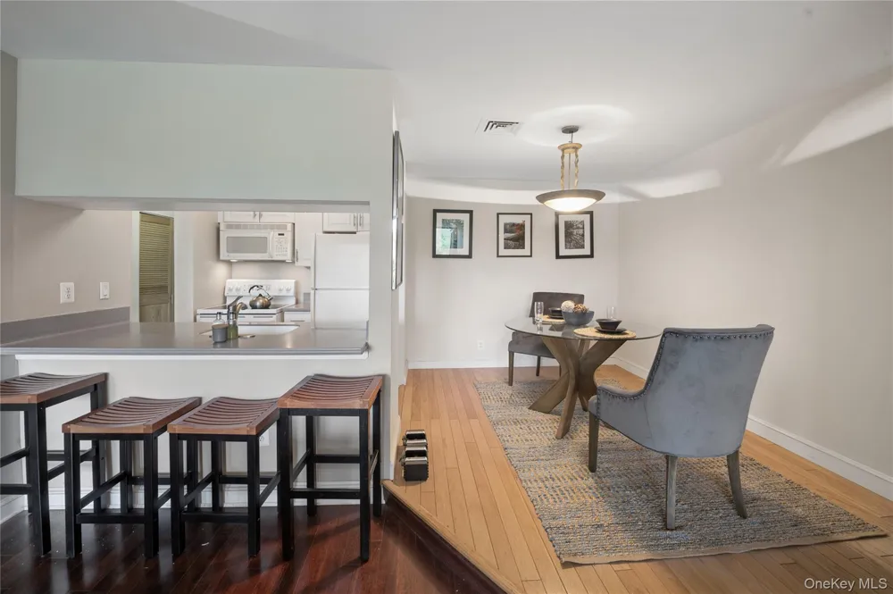 25 Rockledge Avenue #PH11 White Plains, NY 10601
