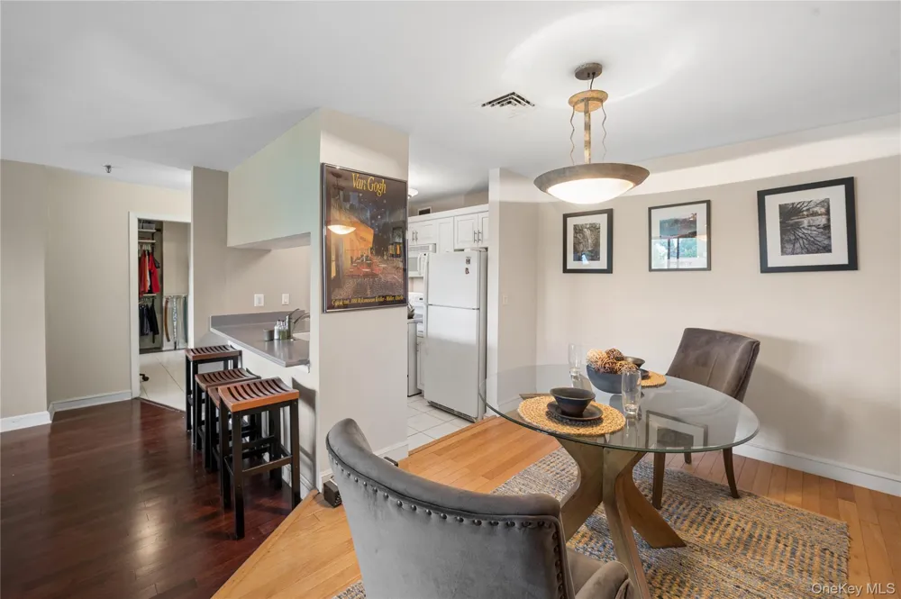 25 Rockledge Avenue #PH11 White Plains, NY 10601