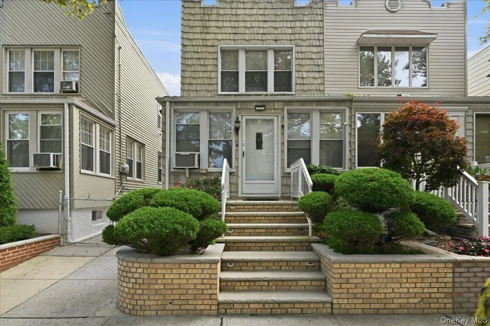 7733 79th Place Glendale, NY 11385